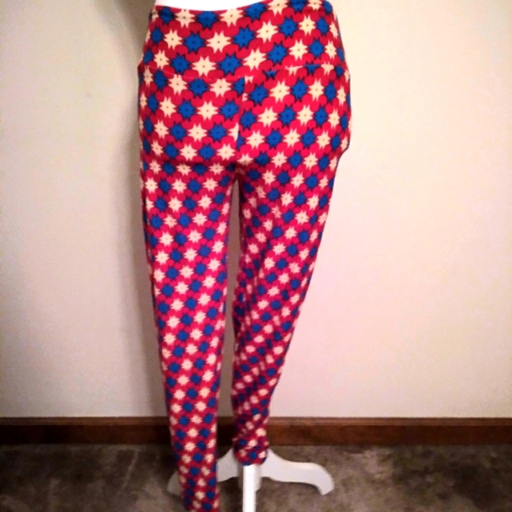 LuLaRoe Comfy Leggings (One Size)